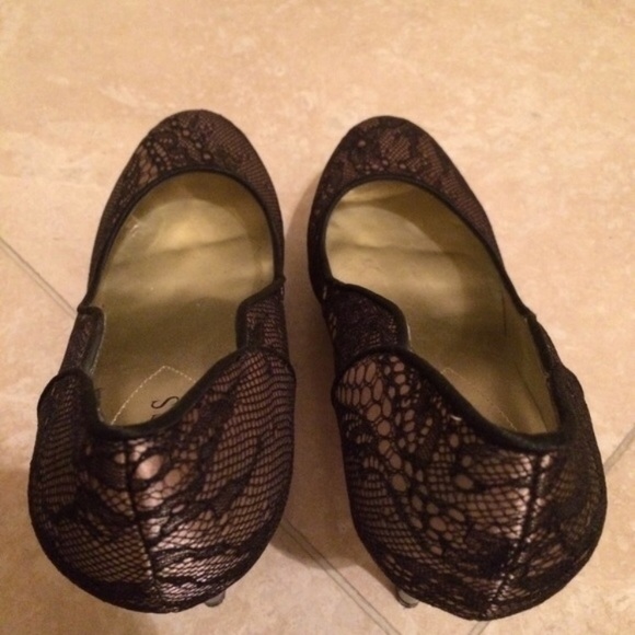 Guess shoes, size 6.5 - Picture 4 of 4